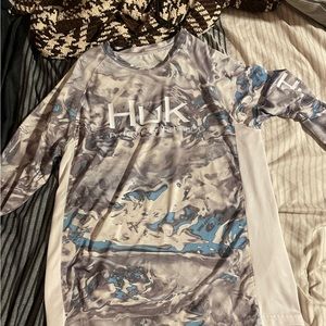 HUK fishing men’s tee
